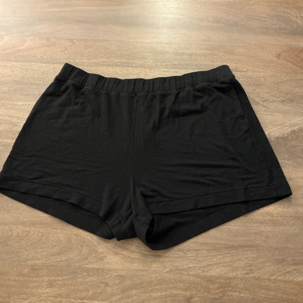 Black casual Old navy Shorts - Picture 2 of 6